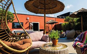 Mob Hotel Paris Les Puces